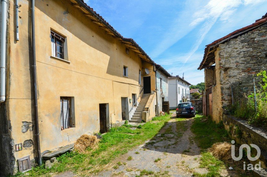 Casa di paese 4 locali di 150 m² in Cairo Montenotte (17014)