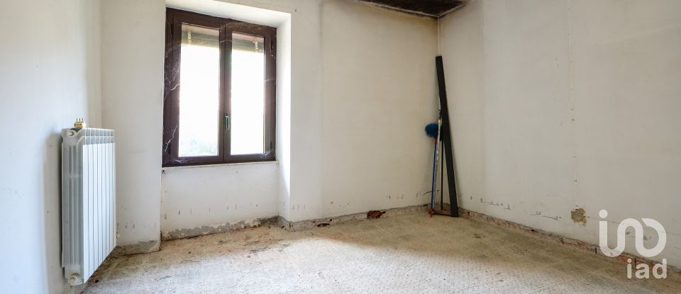 Village house 4 rooms of 150 m² in Cairo Montenotte (17014)