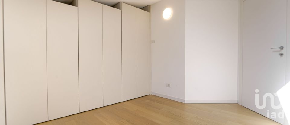 Trilocale di 80 m² a Milano (20162)