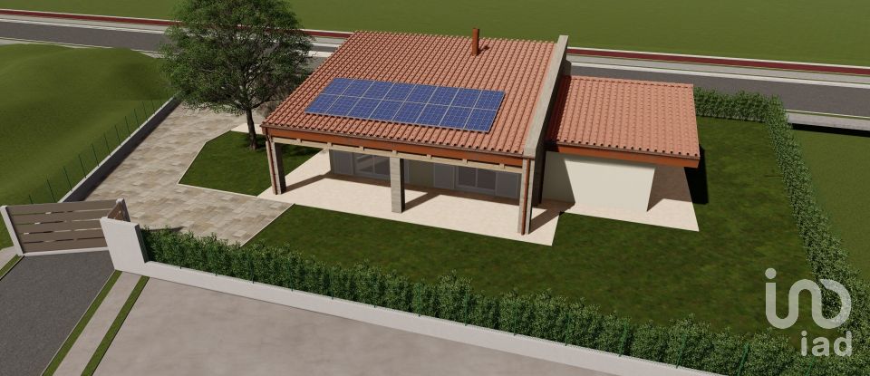 Terreno di 600 m² in Osimo (60027)