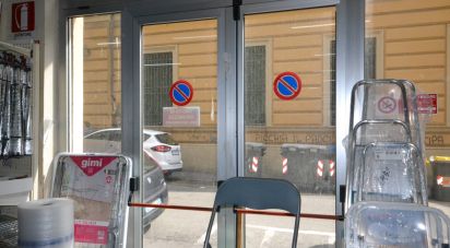 Shop / premises commercial of 400 m² in Genova (16151)