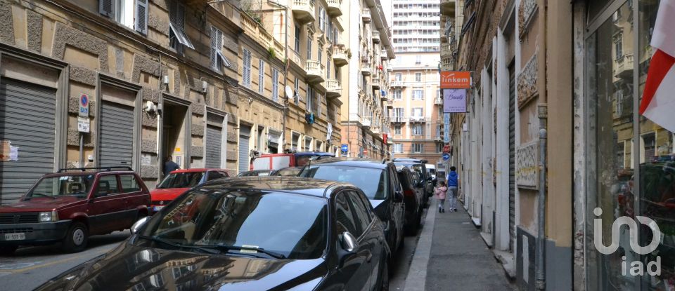 Shop / premises commercial of 400 m² in Genova (16151)