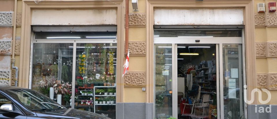 Shop / premises commercial of 400 m² in Genova (16151)