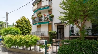 Four-room apartment of 140 m² in Padova (35143)