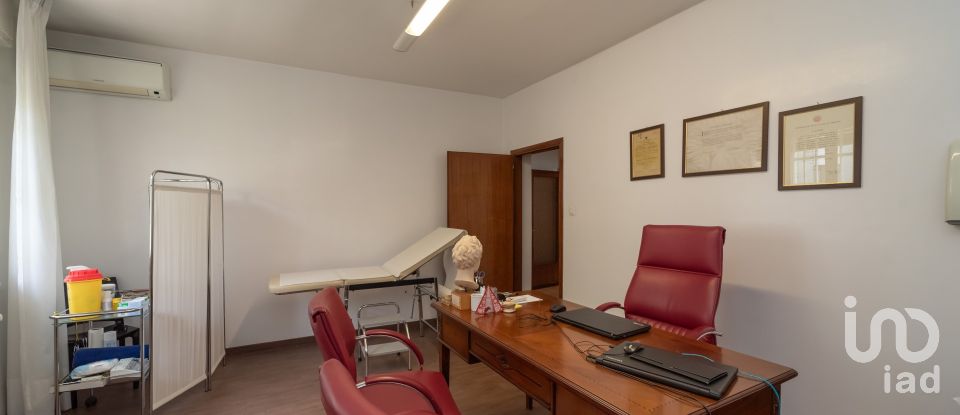 Four-room apartment of 140 m² in Padova (35143)