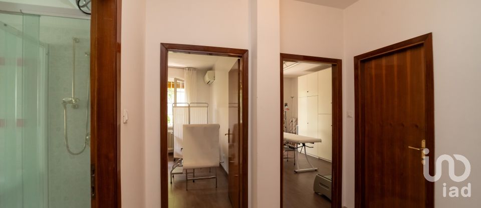 Four-room apartment of 140 m² in Padova (35143)