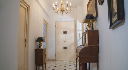 Four-room apartment of 109 m² in Genova (16161)