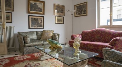 Four-room apartment of 109 m² in Genova (16161)