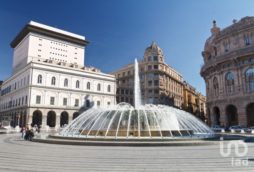 Tabacchi di 27 m² in Genova (16121)