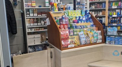 Tobacco of 27 m² in Genova (16121)