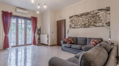 Apartment 5 rooms of 172 m² in Roma (00166)
