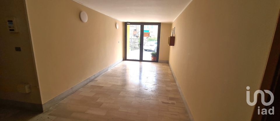 Hotel 3 rooms of 60 m² in Varazze (17019)