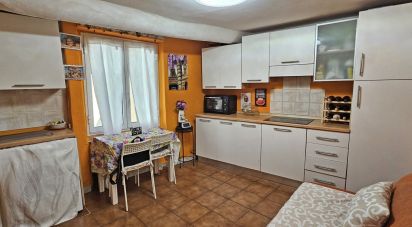 Two-room apartment of 35 m² in Genova (16127)