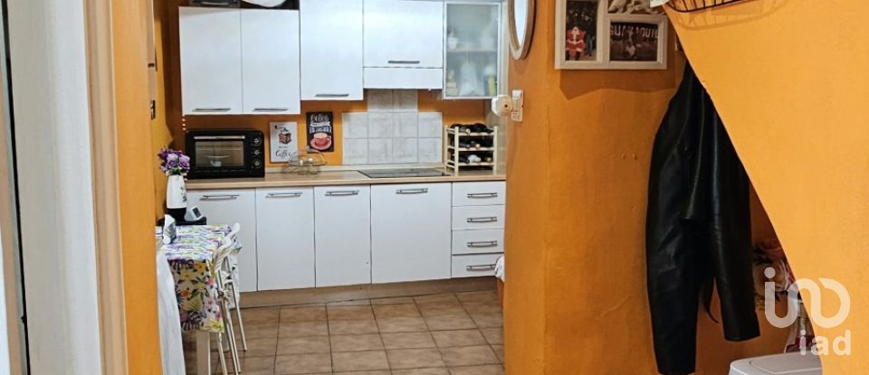 Two-room apartment of 35 m² in Genova (16127)