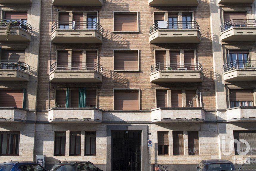 Two-room apartment of 70 m² in Milano (20131)