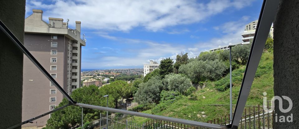 Apartment 5 rooms of 95 m² in Genova (16148)