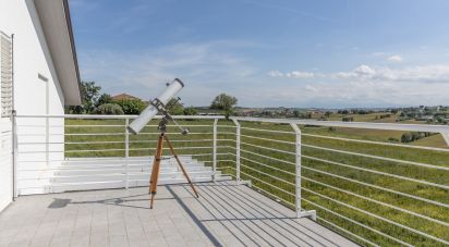Casa 8 locali di 209 m² in Filottrano (60024)