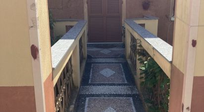 Appartamento 6 locali di 83 m² a Mele (16010)