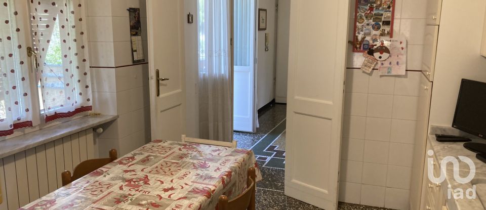 Appartamento 6 locali di 83 m² a Mele (16010)