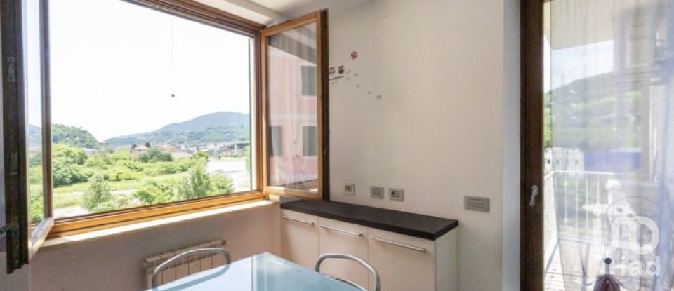 Three-room apartment of 70 m² in Sant'Olcese (16010)