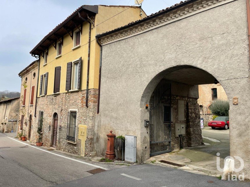 Abitazione 2 locali di 150 m² in Solferino (46040)