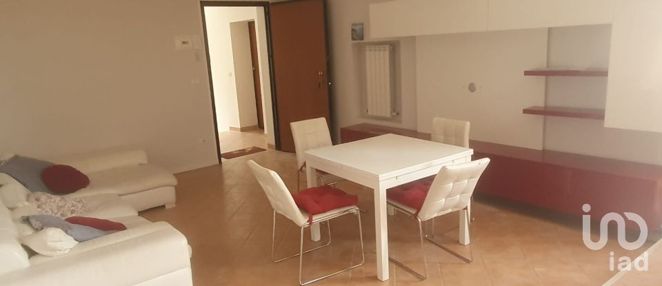 Three-room apartment of 70 m² in Castelfidardo (60022)