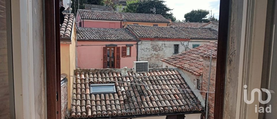 Costruzione di 167 m² in Mondolfo (61037)