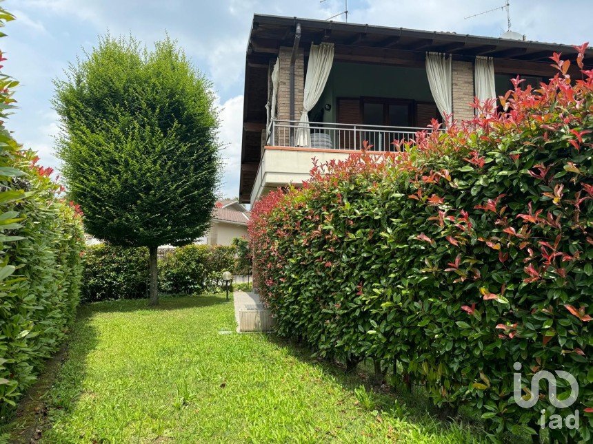 Appartamento 7 locali di 115 m² a Valmorea (22070)