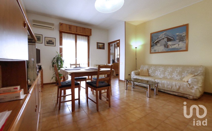 Three-room apartment of 70 m² in Mondavio (61040)