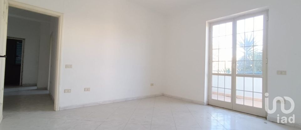 Casa 5 locali di 165 m² in Qualiano (80019)