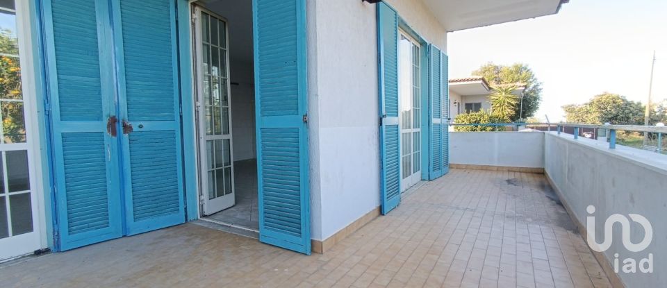 Casa 5 locali di 165 m² in Qualiano (80019)