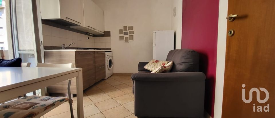 Two-room apartment of 50 m² in Torino (10145)