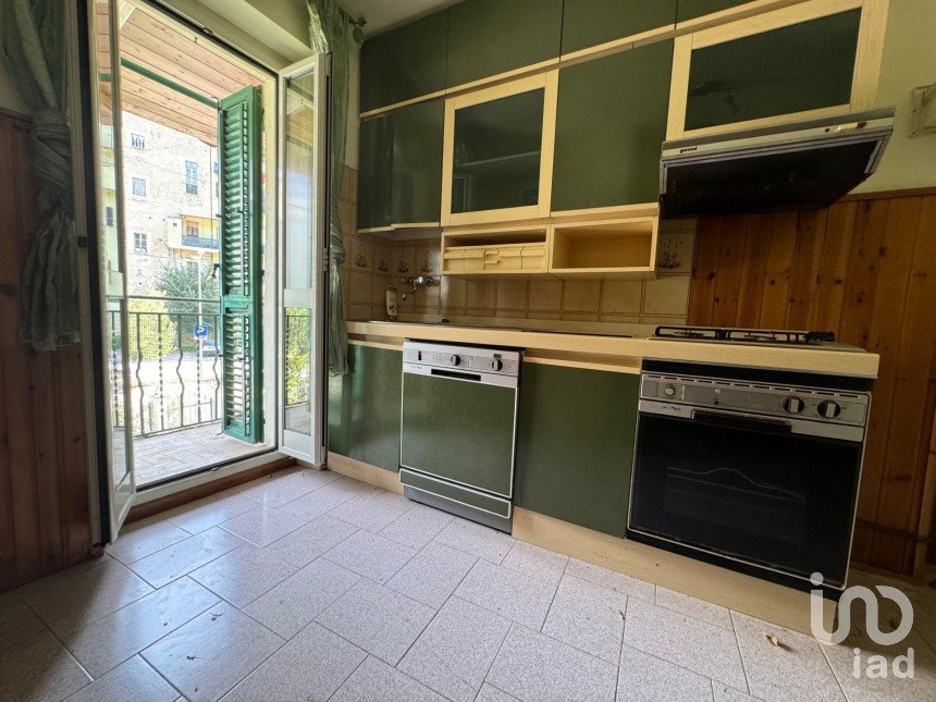 Two-room apartment of 47 m² in Terni (05100)