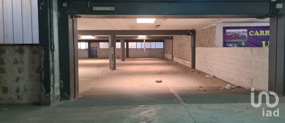 Posto auto/Box di 1.700 m² in Bari (70126)