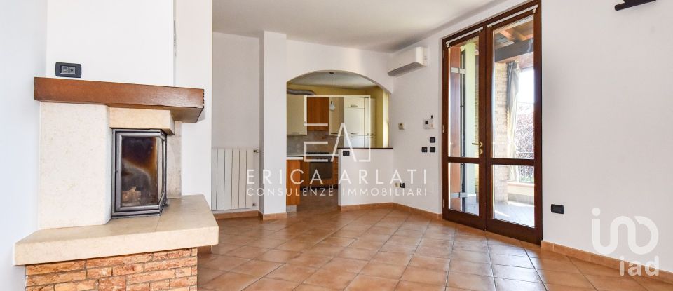 Appartamento 7 locali di 115 m² a Valmorea (22070)