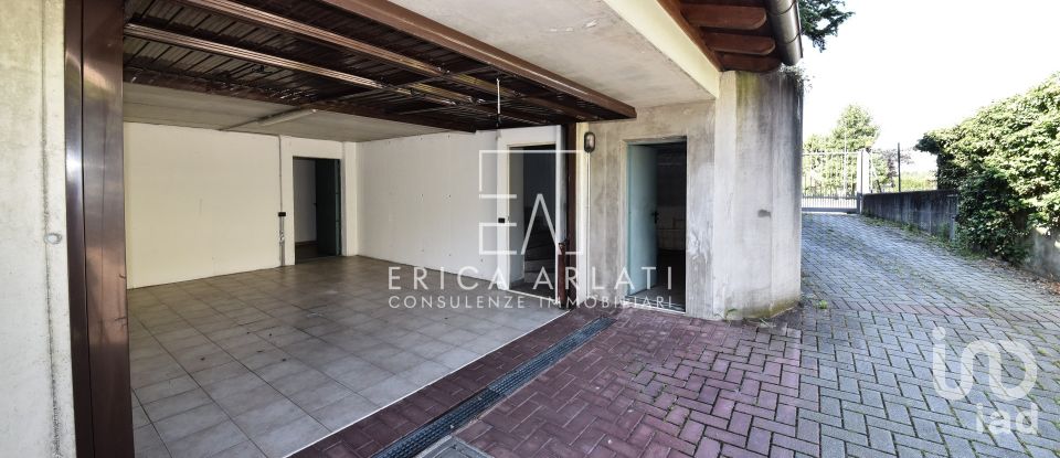 Appartamento 7 locali di 115 m² a Valmorea (22070)