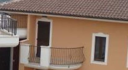 Traditional house 7 rooms of 221 m² in Appignano del Tronto (63083)
