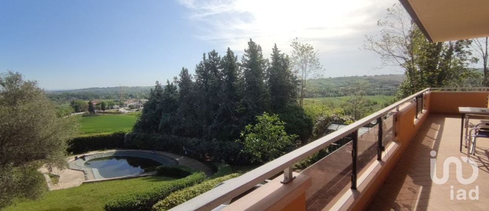 Farm 15 rooms of 450 m² in Rimini (47923)