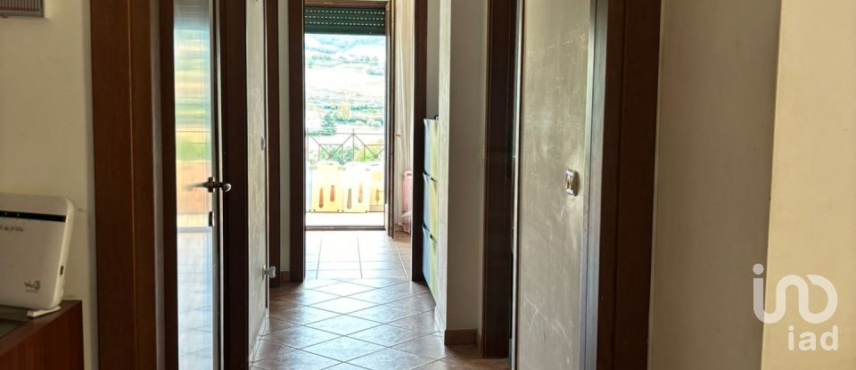 Appartamento 8 locali di 105 m² a Pineto (64025)