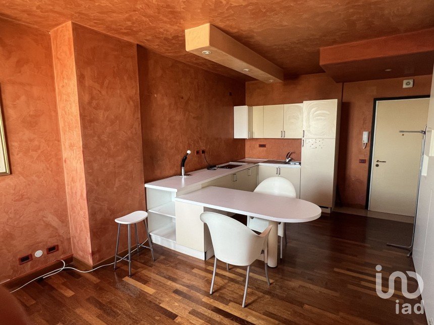 Palazzo / Stabile 2 locali di 40 m² a Padova (35137)