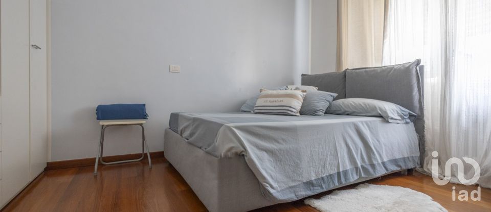 Apartment 5 rooms of 128 m² in Ancona (60121)