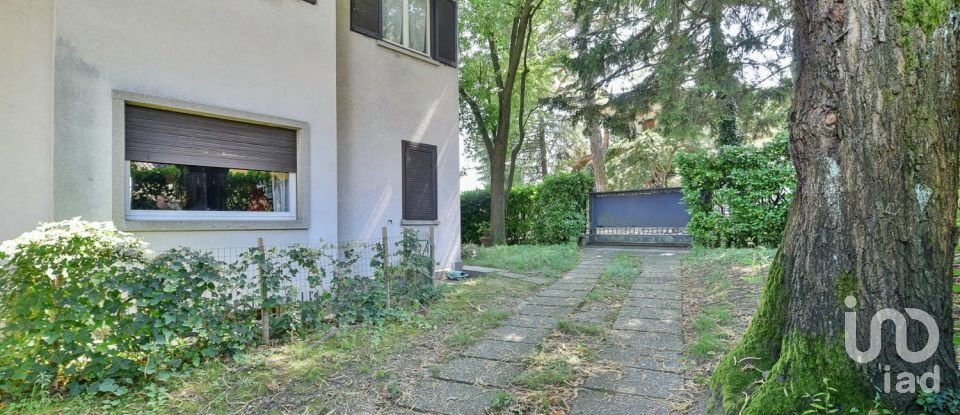 Casa 4 locali di 150 m² in Inverigo (22044)