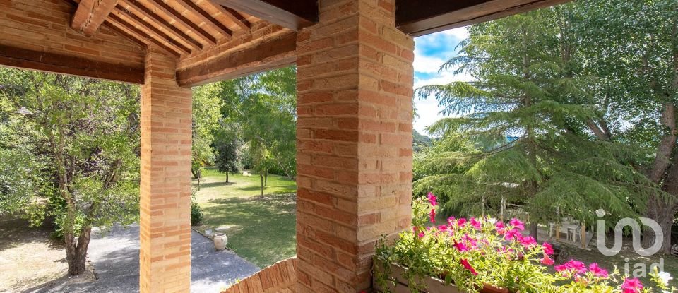 Farm 15 rooms of 520 m² in Recanati (62019)