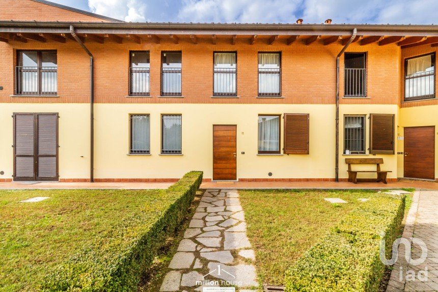 Villa a schiera 5 locali di 144 m² in Comabbio (21020)