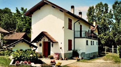 House 8 rooms of 180 m² in Ovada (15076)