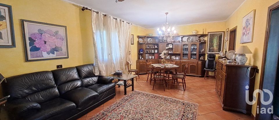 Casa 6 locali di 150 m² in Loreo (45017)