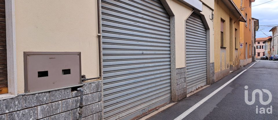 Shop / premises commercial of 39 m² in Rovello Porro (22070)