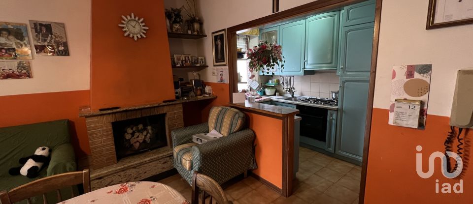 Casa 18 locali di 300 m² in Montegiorgio (63833)