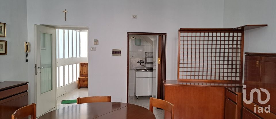 Duplex 3 rooms of 85 m² in Rovello Porro (22070)