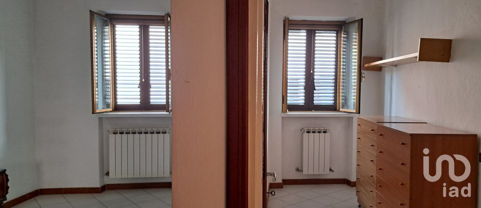 Duplex 3 locali di 85 m² a Rovello Porro (22070)